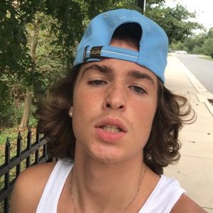 Meet your Posher, Ayden